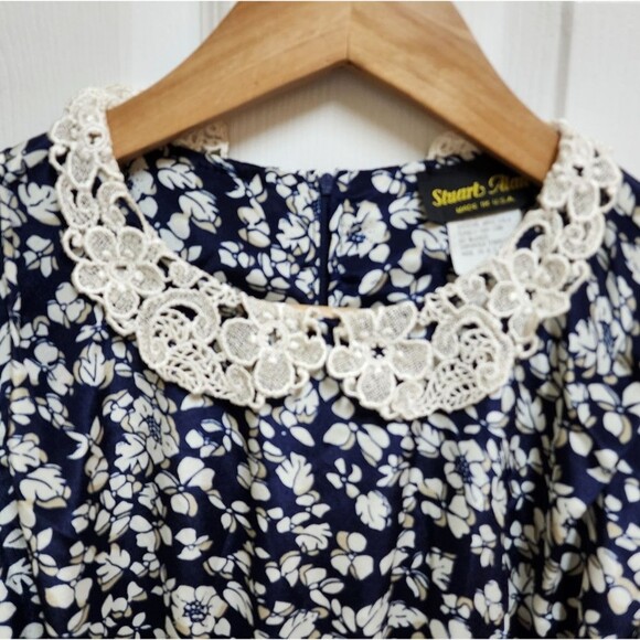 Vintage Stuart Alan Dress 8 Navy Floral Lace Peter Pan Collar Smocked Waist - Picture 7 of 11